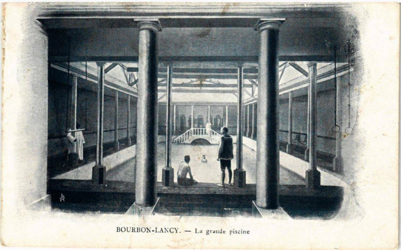 Carte postale ancienne Bourbon-Lancy La grande piscine à Bourbon-Lancy
