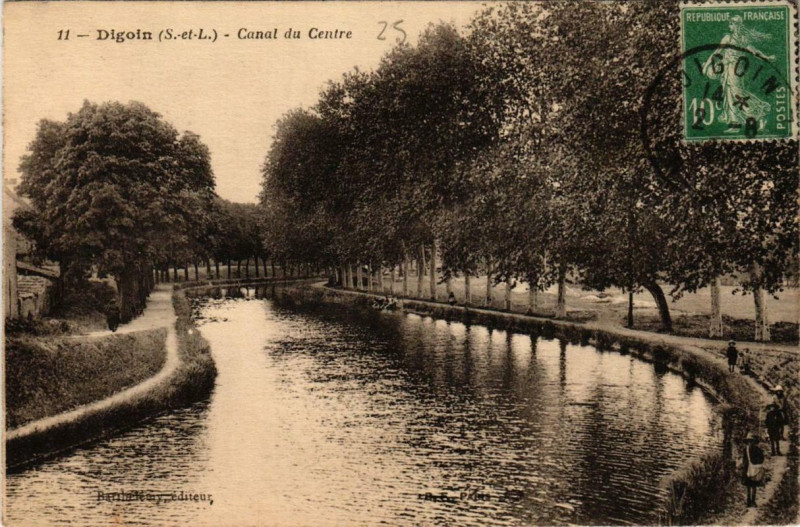 Carte postale ancienne Digoin Canal du Centre à Digoin