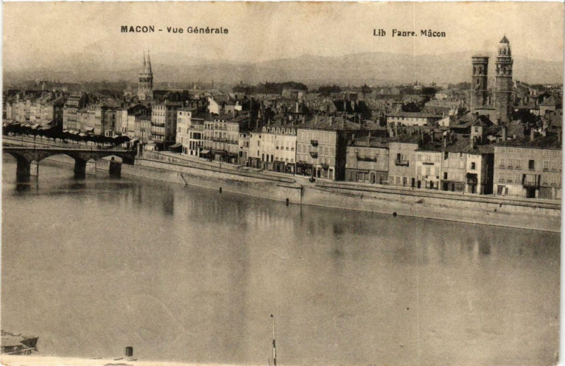 Carte postale ancienne Macon Vue générale à Mâcon