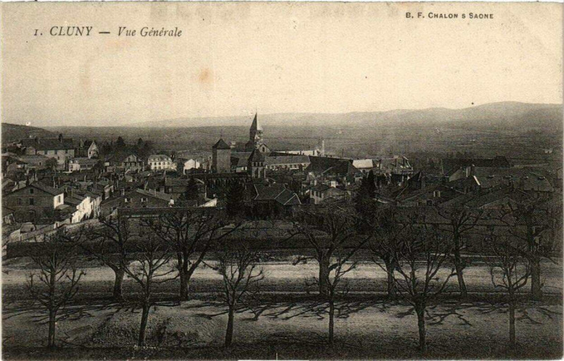 Carte postale ancienne Cluny Vue générale à Cluny