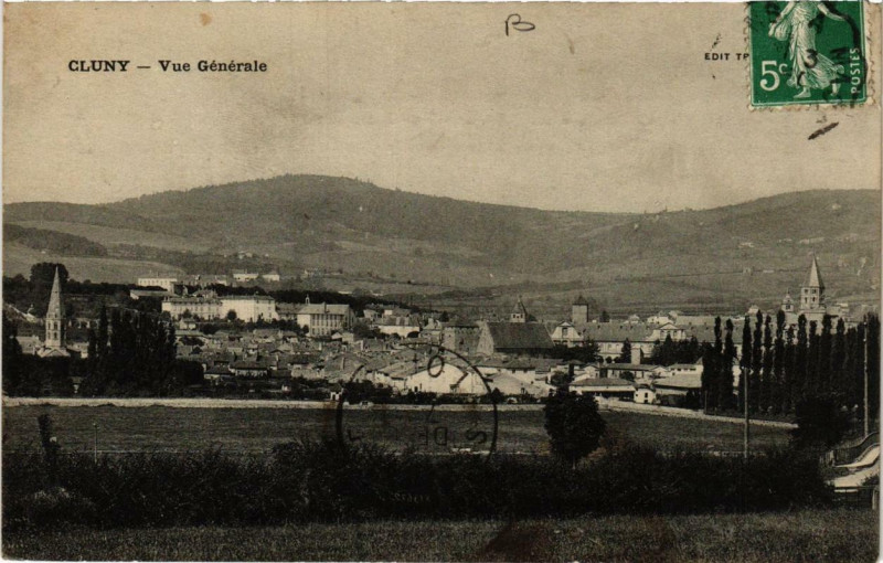 Carte postale ancienne Cluny Vue générale à Cluny