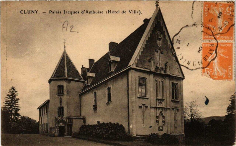 Carte postale ancienne Cluny Palais Jacques d'Amboise à Cluny