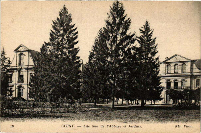 Carte postale ancienne Cluny Aile Sud de l'Abbaye et Jardins à Cluny