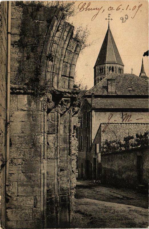Carte postale ancienne Cluny à Cluny