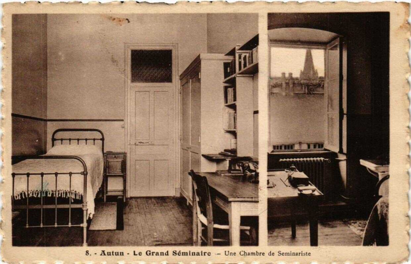 Carte postale ancienne Autun Le Grand Seminaire à Autun