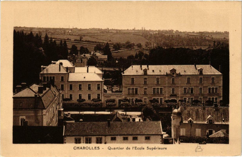 Carte postale ancienne Charolles Quartier de l'Ecole Superieure à Charolles