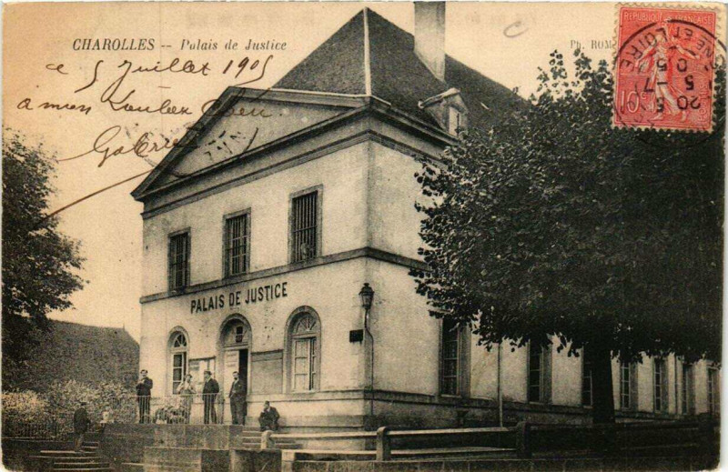 Carte postale ancienne Charolles Palais de Justice à Charolles