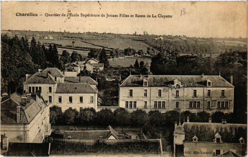 Carte postale ancienne Charolles Quartier de l'Ecole Sup.de Jeunes Filles à Charolles
