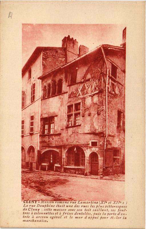 Carte postale ancienne Cluny Maison romane rue Lamartine à Cluny