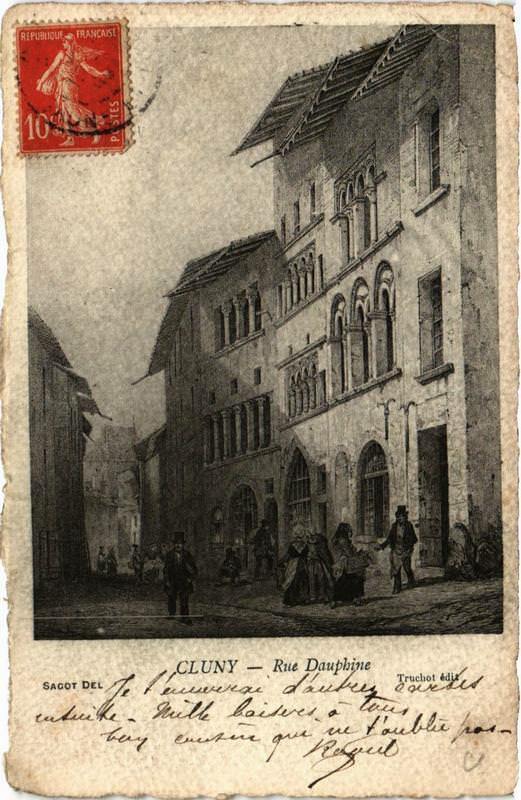 Carte postale ancienne Cluny Rue Dauphine à Cluny