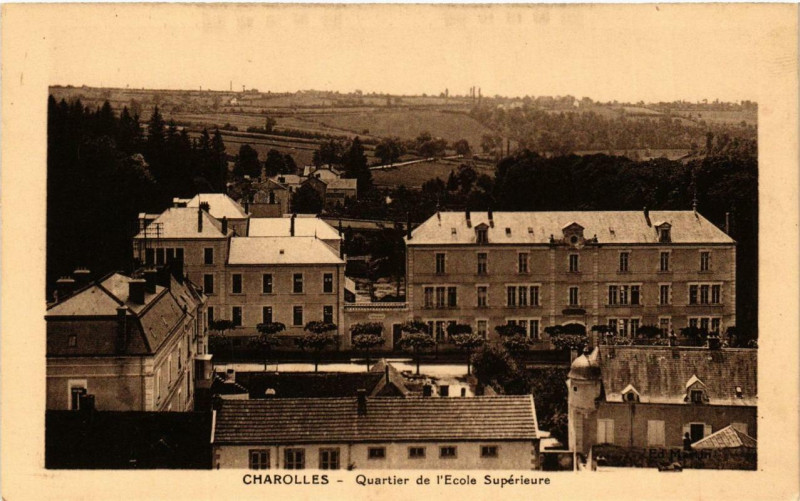 Carte postale ancienne Charolles Quartier de l'Ecole Superieure à Charolles