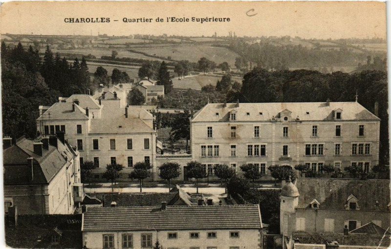 Carte postale ancienne Charolles Quartier de l'Ecole Superieure à Charolles