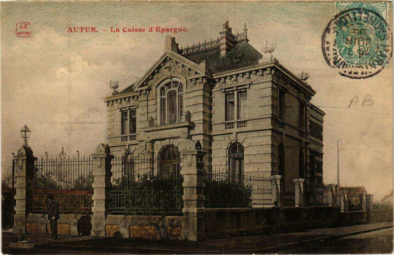 Carte postale ancienne Autun La Caisée d'Epargne à Autun