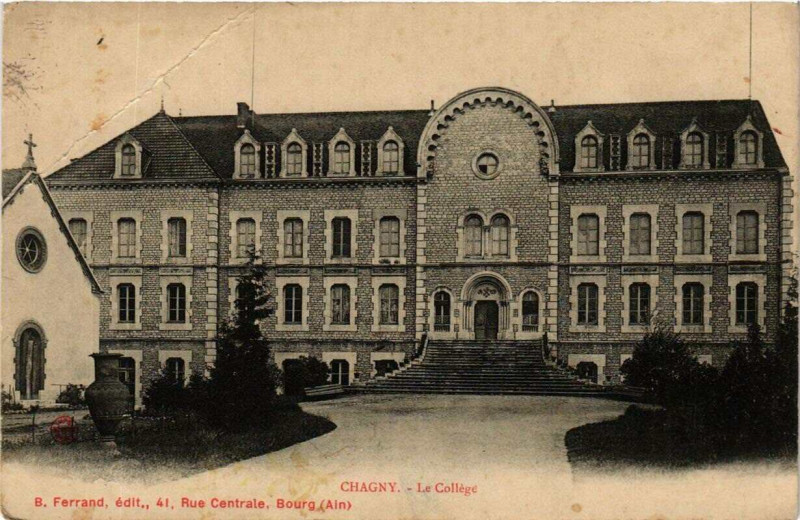 Carte postale ancienne Chagny Le College à Chagny