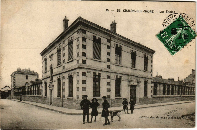 Carte postale ancienne Chalon-sur-Saone - Les Ecoles à Chalon-sur-Saône