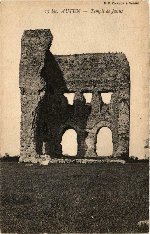 Carte postale ancienne Autun Temple de Janus à Autun
