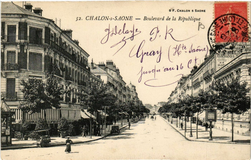 Carte postale ancienne Chalon-sur-Saone - Boulevard de la Republique à Chalon-sur-Saône