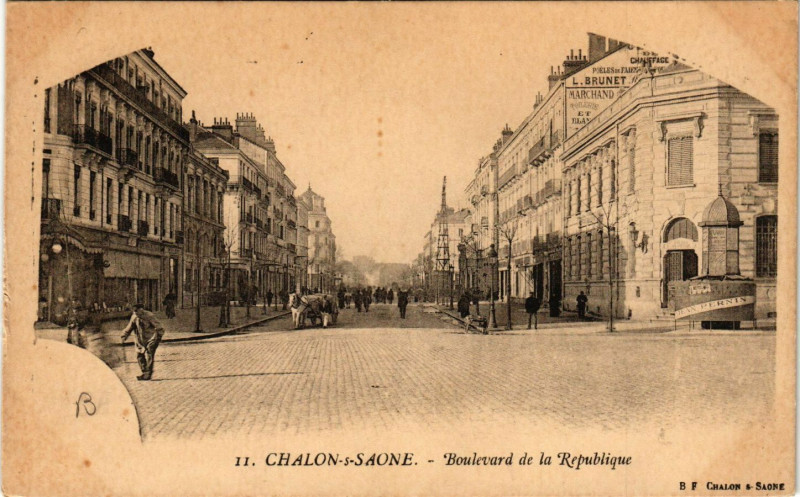 Carte postale ancienne Chalon-sur-Saone - Boulevard de la Republique à Chalon-sur-Saône