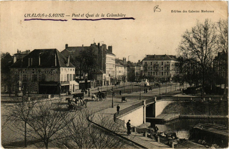 Carte postale ancienne Chalon-sur-Saone - Pont et Quai de la COLOMBIERe à Chalon-sur-Saône