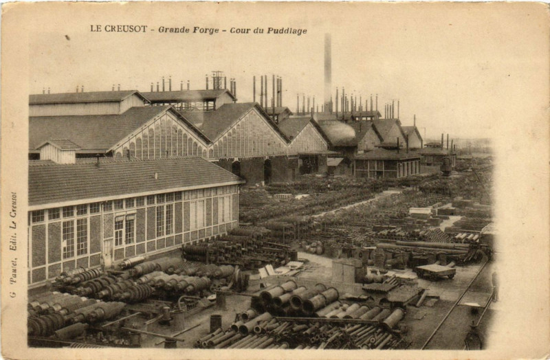 Carte postale ancienne Le Creusot - Grande Forge - Cour du Puddlage au Creusot