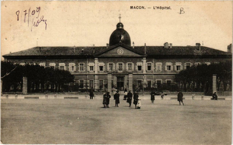 Carte postale ancienne Macon L'Hopital à Mâcon