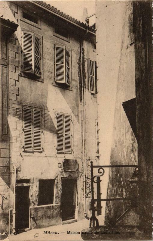 Carte postale ancienne Macon Maison natale de Lamartine à Mâcon