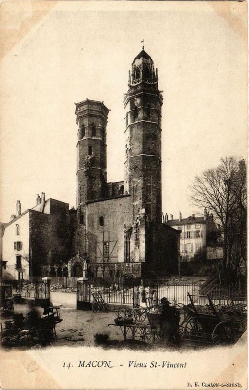Carte postale ancienne Macon Vieux Saint-Vincent à Mâcon