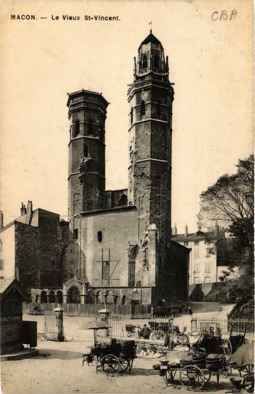 Carte postale ancienne Macon Le Vieux Saint-Vincent à Mâcon