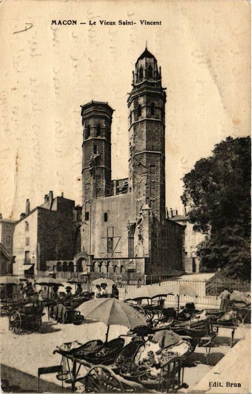 Carte postale ancienne Macon Le Vieux Saint-Vincent à Mâcon