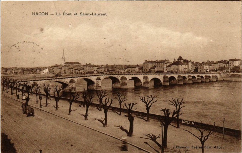 Carte postale ancienne Macon Le Pont et Saint-Laurent à Mâcon