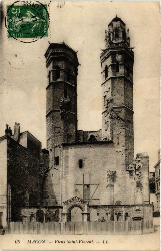 Carte postale ancienne Macon Vieux Saint-Vincent à Mâcon