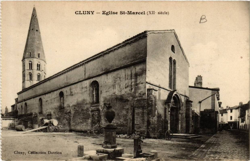 Carte postale ancienne Cluny Eglise Saint-Marcel à Cluny