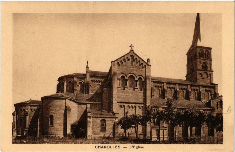Carte postale ancienne Charolles Eglise à Charolles
