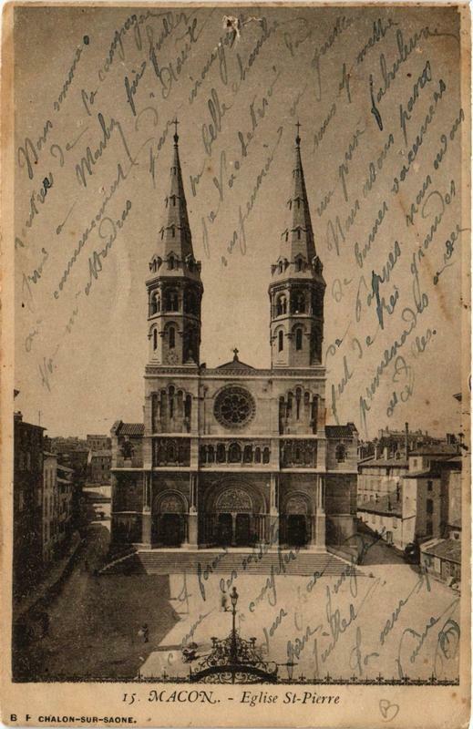 Carte postale ancienne Macon Eglise Saint-Pierre à Mâcon