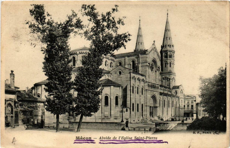 Carte postale ancienne Macon Abside de Eglise Saint-Pierre à Mâcon