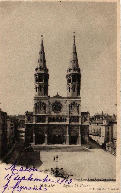 Carte postale ancienne Macon Eglise Saint-Pierre à Mâcon