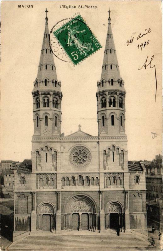 Carte postale ancienne Macon Eglise Saint-Pierre à Mâcon
