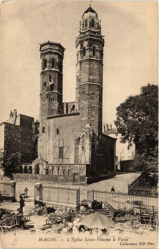 Carte postale ancienne Macon Eglise Saint-Vincent le Vieux à Mâcon