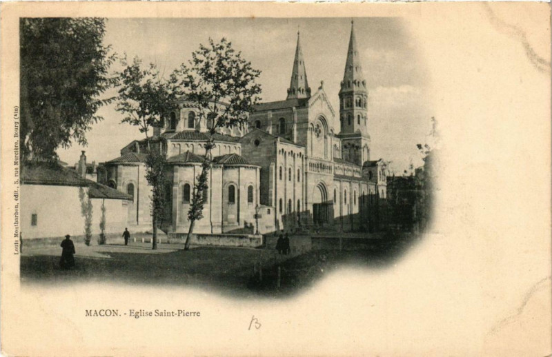 Carte postale ancienne Macon Eglise Saint-Pierre à Mâcon