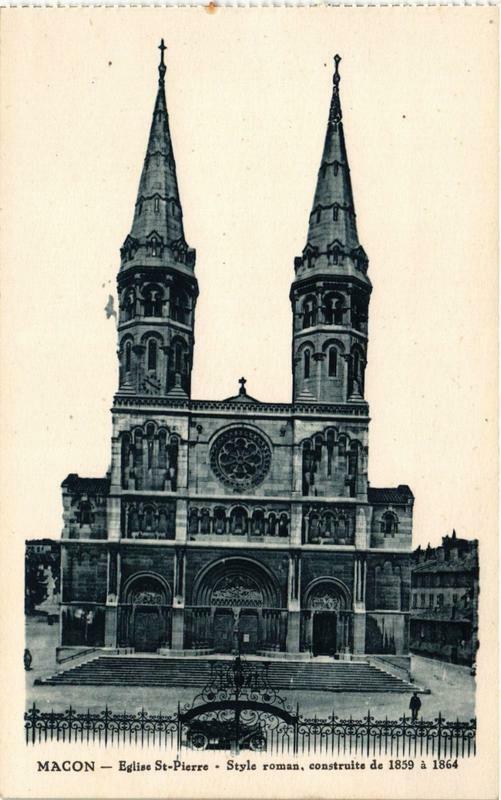Carte postale ancienne Macon Eglise Saint-Pierre - Style roman, construite de 1859 a 1864 à Mâcon