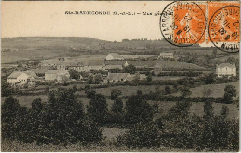 Carte postale ancienne Saint-Radegonde Vue Generale