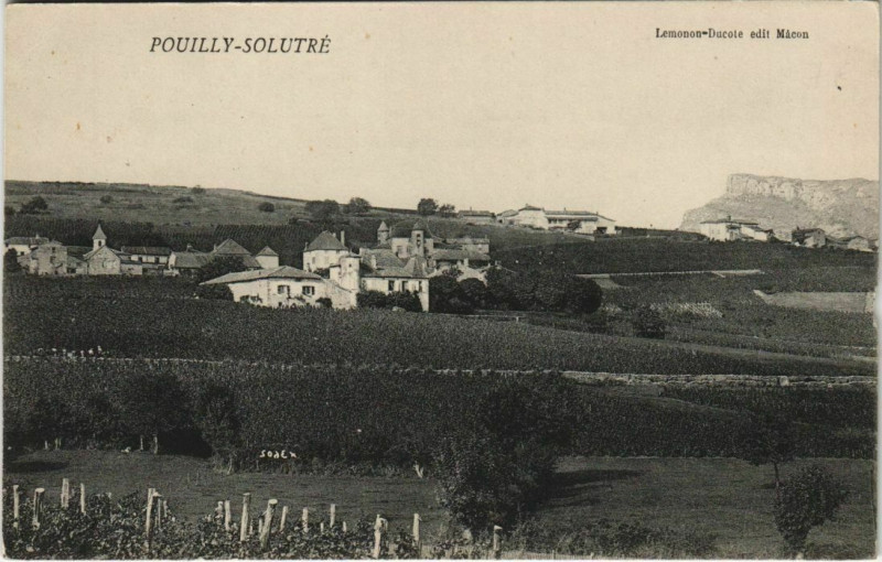 Carte postale ancienne Pouilly-Solutre