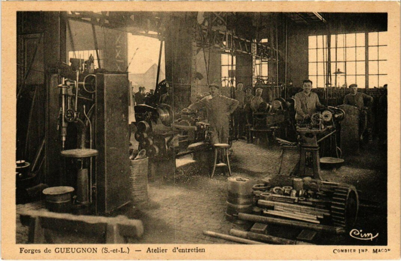 Carte postale ancienne Forges de Gueugnon - Atelier d'entretien à Gueugnon