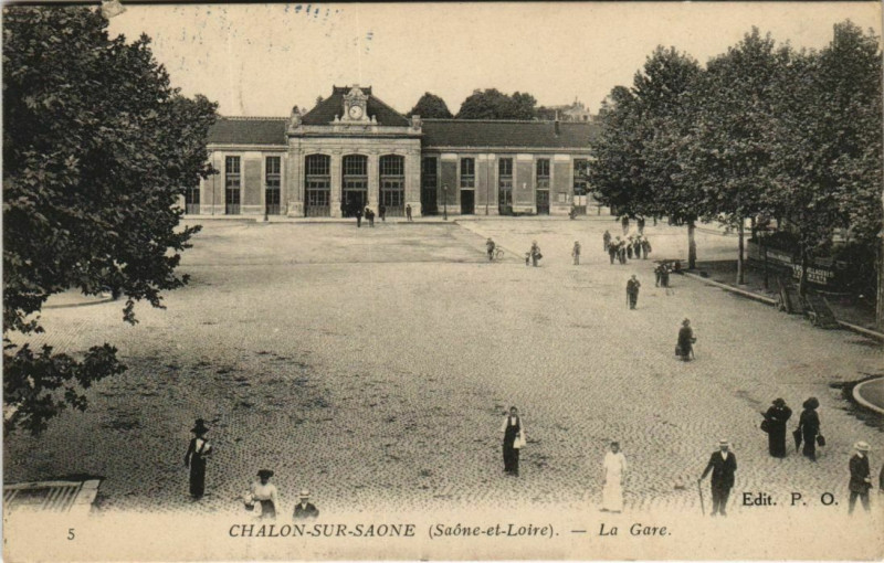 Carte postale ancienne Chalon-sur-Saone - La Gare à Chalon-sur-Saône