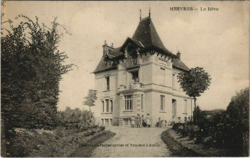 Carte postale ancienne Mesvres - Le Reve à Mesvres