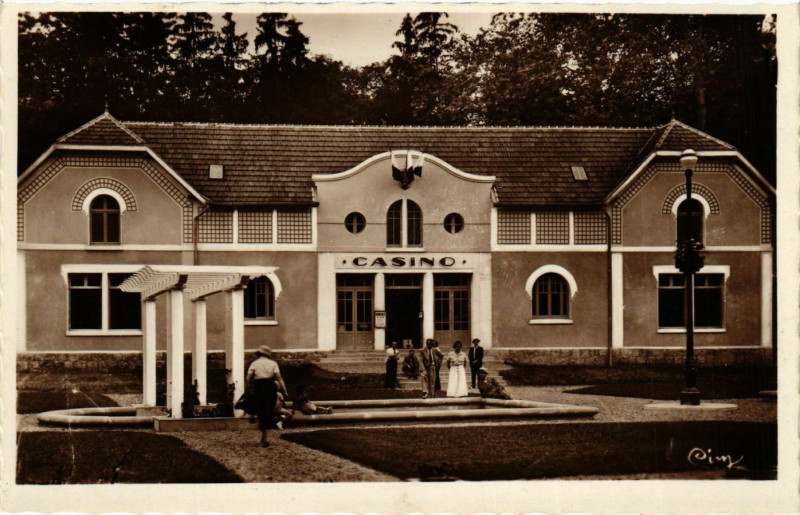 Carte postale ancienne Bourbon-Lancy L'entree du nouveau Casino France à Bourbon-Lancy