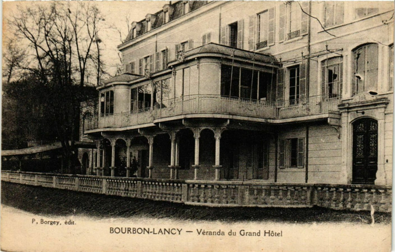 Carte postale ancienne Bourbon-Lancy Veranda du Grand Hotel France à Bourbon-Lancy