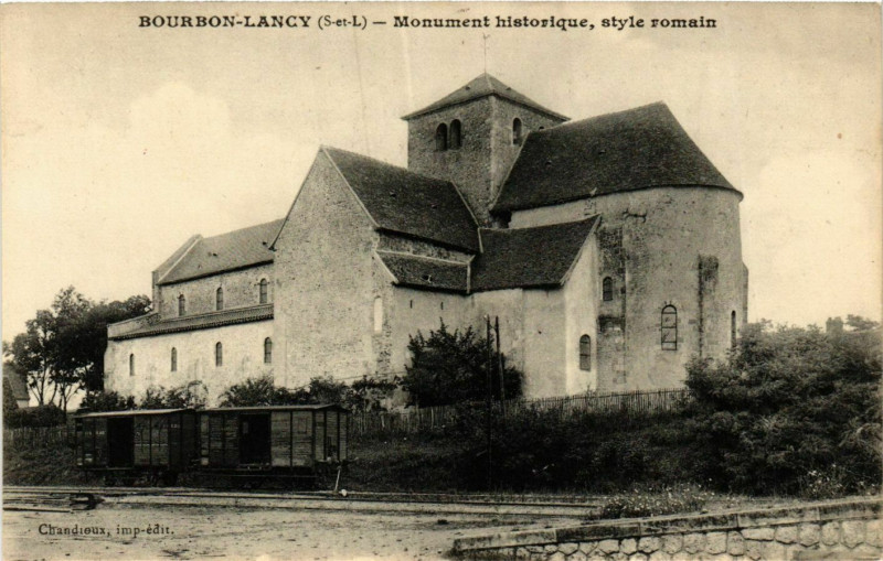 Carte postale ancienne Bourbon-Lancy Monument historique France à Bourbon-Lancy