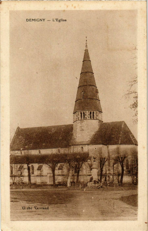 Carte postale ancienne Demigny L'Eglise France à Demigny