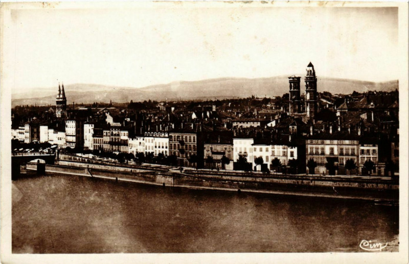 Carte postale ancienne Macon Partie de Lamartine, Vue Panoramique France à Mâcon